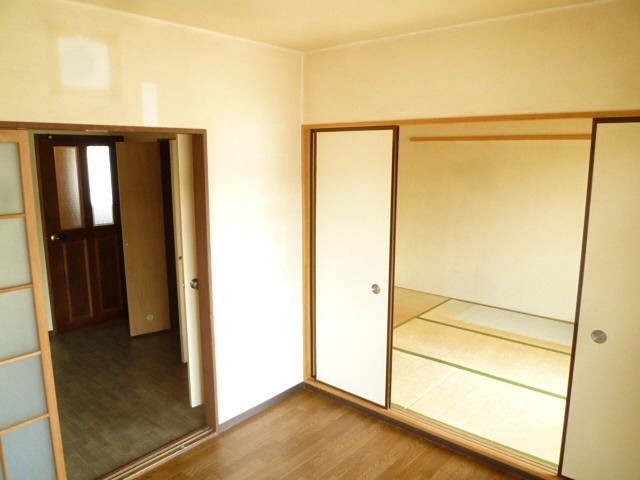 リバティー小泉 収納