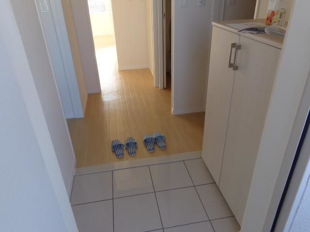 コモド　レジデンス 玄関