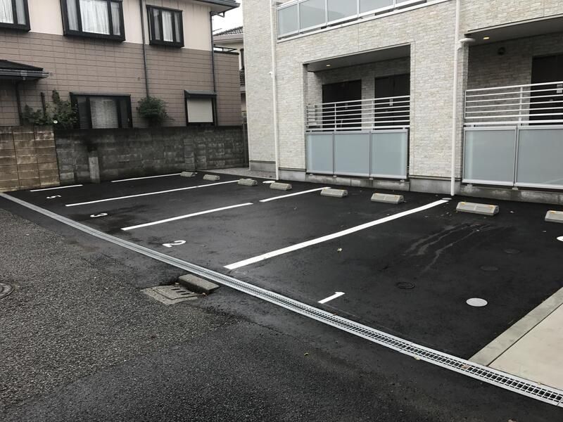 リブリ・湘南元町 駐車場