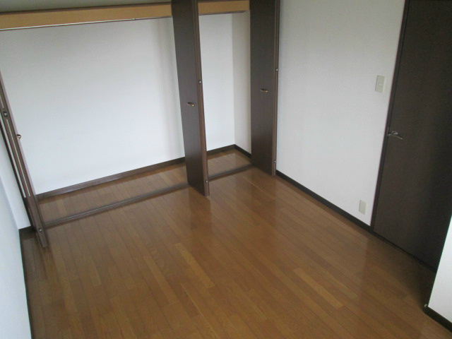 プリメール伊勢原 収納