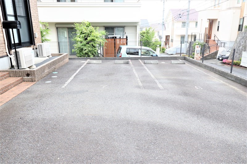 サンラルク 駐車場