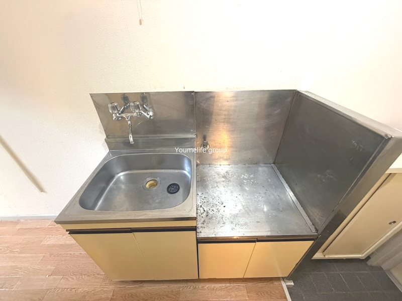 六番館 キッチン