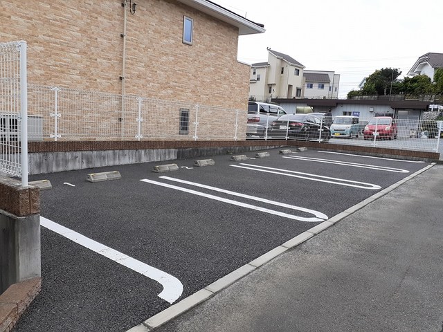ベル・フィオーレⅡ 駐車場