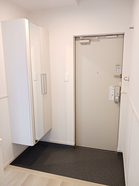 クレシーダ 玄関