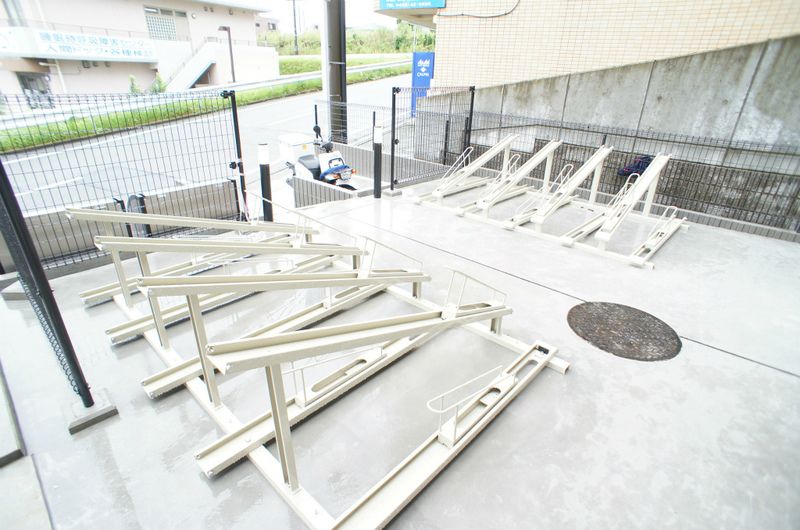 リブリ・美音 駐車場