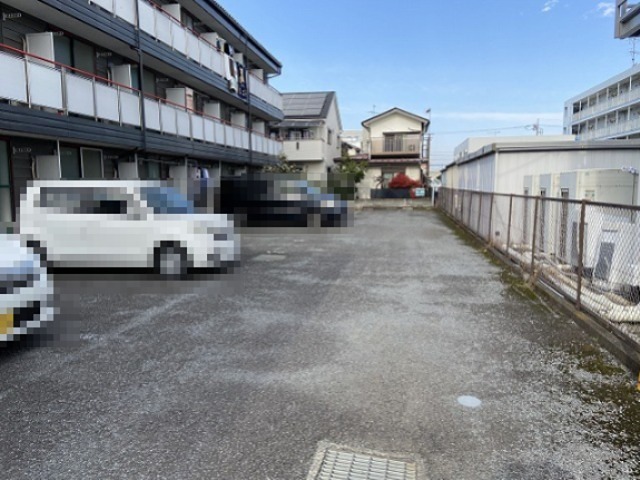 グランコンフォート本厚木 駐車場