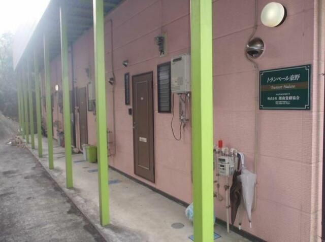 トランベール秦野 エントランス
