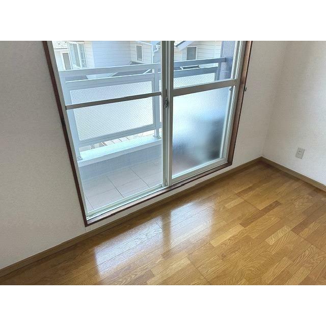 ユニベール リビング