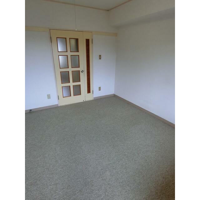 住和高倉マンション ベッドルーム