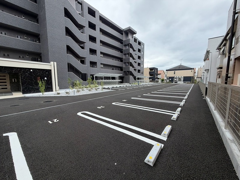 キーファ 駐車場