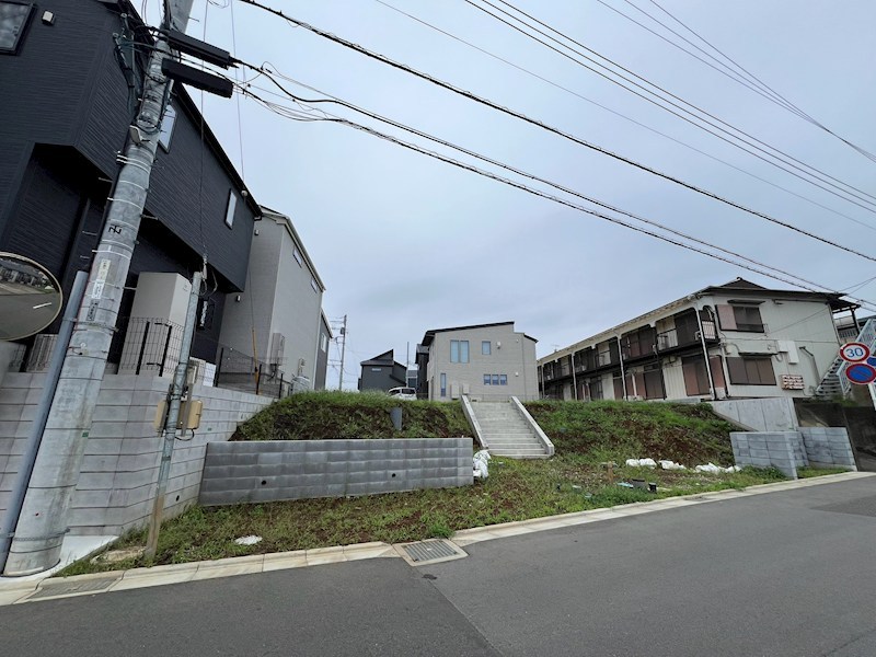 アザーレ・コラージュ東海大学前 エントランス