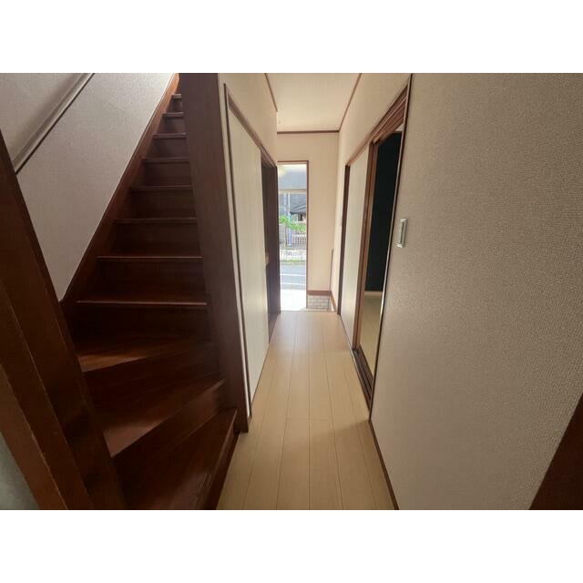 山村テラスハウス 玄関