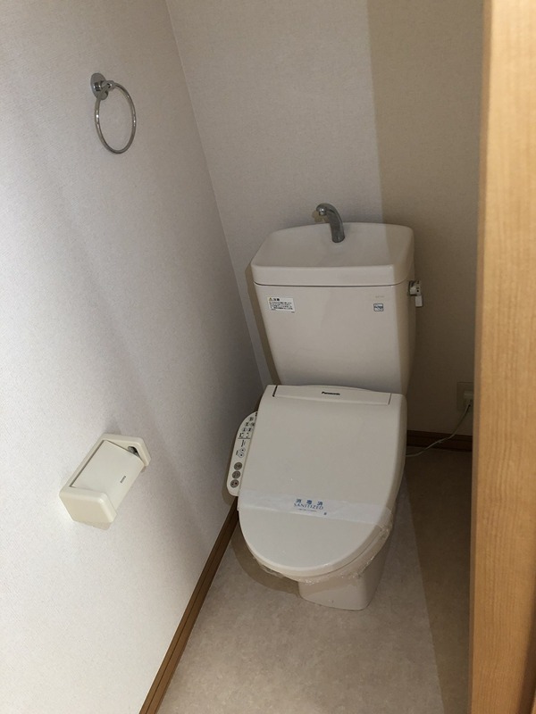 ＣＯＭＦＯＲＴ　ＹＡＭＡＨＩＳＡ　Ｂ トイレ