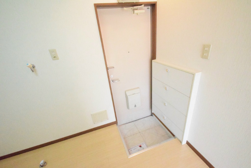 アクシス 玄関