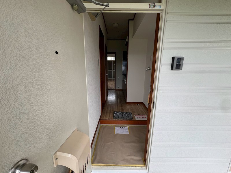 林山ハイツ 玄関