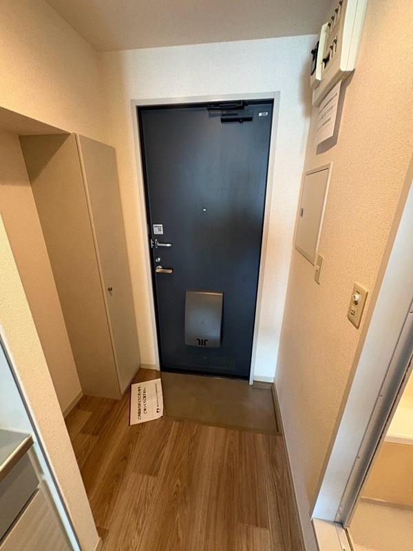 クロワール湘南 玄関