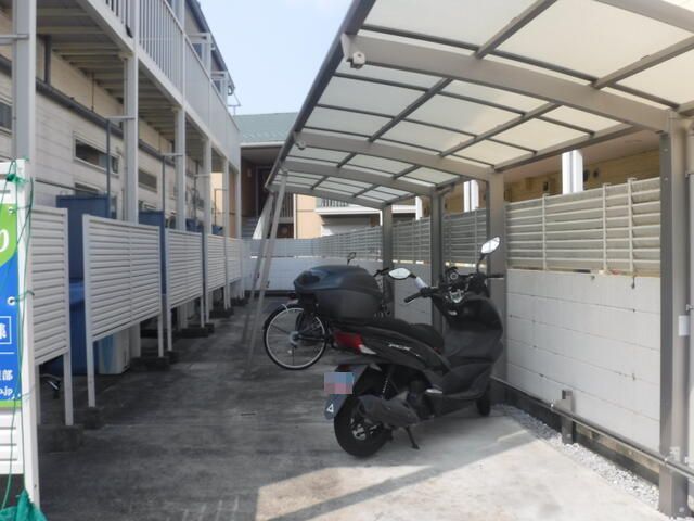 クレールメゾン本鵠沼 駐車場