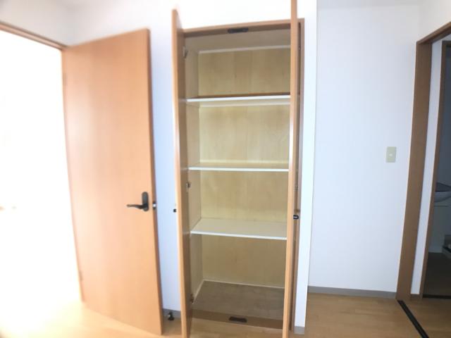 リヴィエール宮前 収納