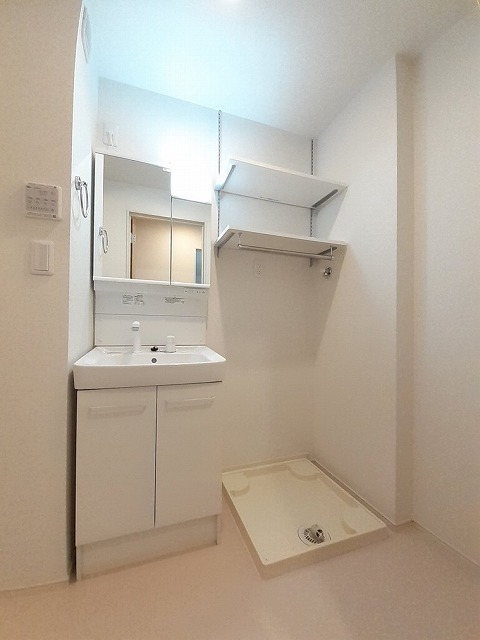 プラシード湘南台 洗面所