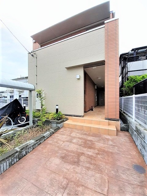 プラシード湘南台 エントランス