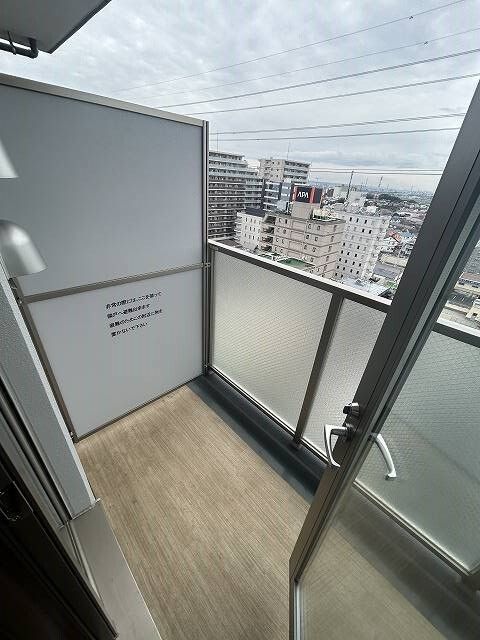 小田急伊勢原駅前マンション ベランダ