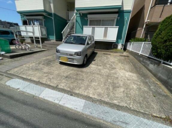 リヴィエール藤沢 駐車場
