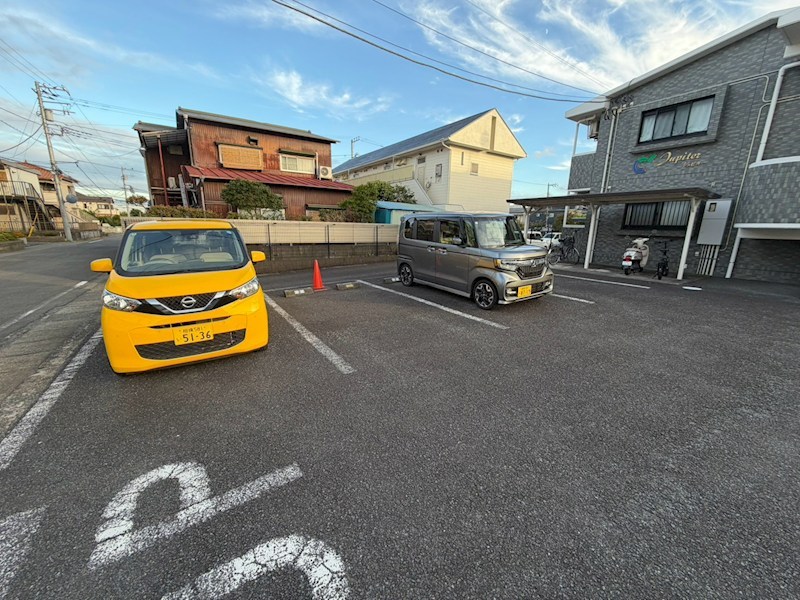 ジュピター 駐車場