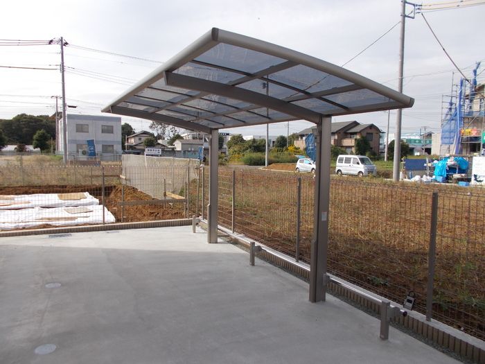 D-house 駐車場