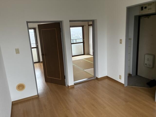 神奈川県横浜市栄区上郷町 リビング
