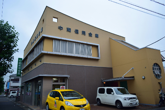 清水ハイツ 銀行