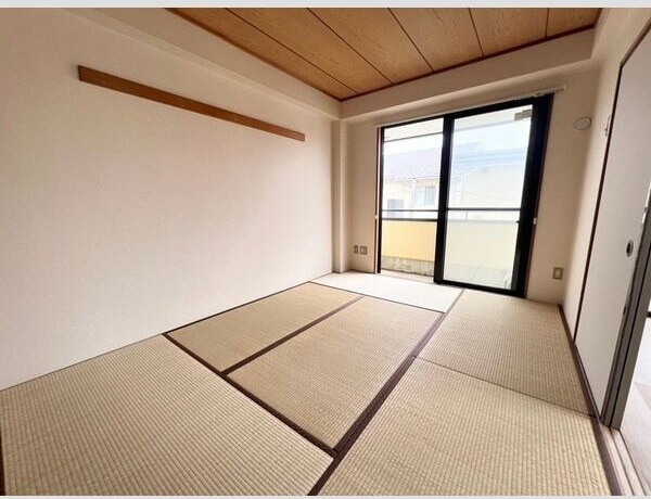 神奈川県横浜市泉区中田西４丁目 リビング