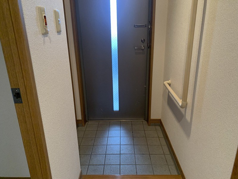 フラット大観 玄関