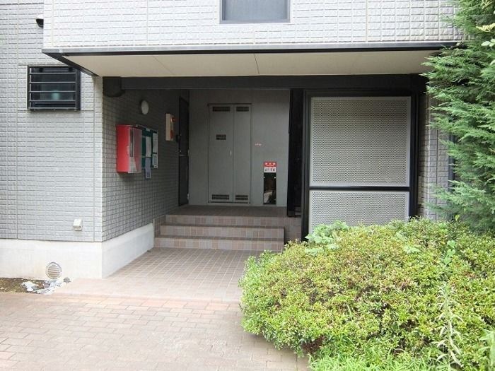 アルファタウン秦野新町　Ｃ エントランス