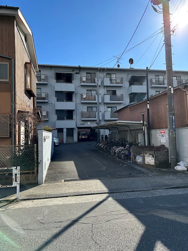 フォーラム冠 エントランス