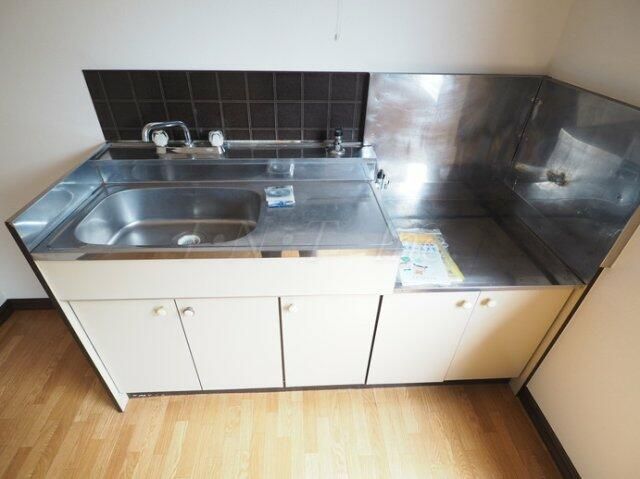 神奈川県藤沢市湘南台７丁目 キッチン