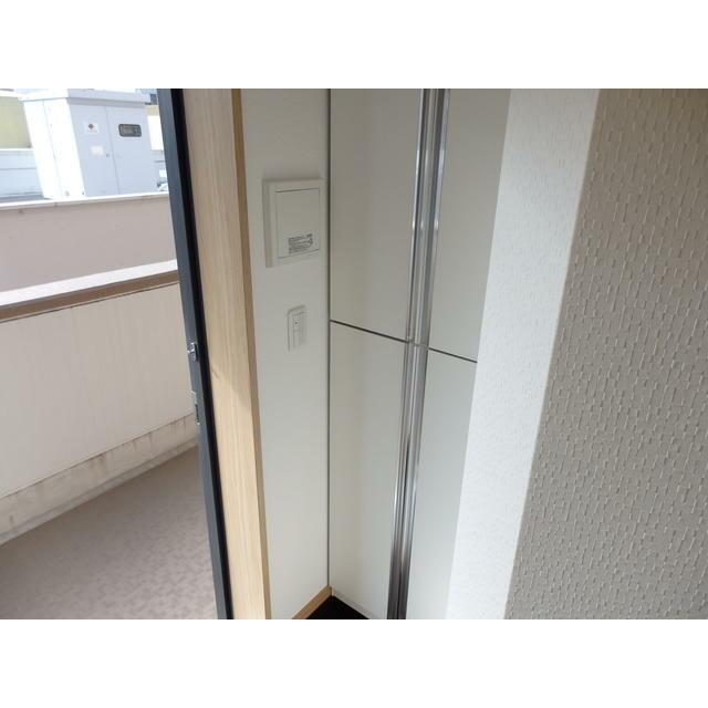 神奈川県厚木市中町２丁目 玄関