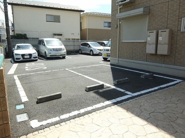 フェリーチェ石田 駐車場
