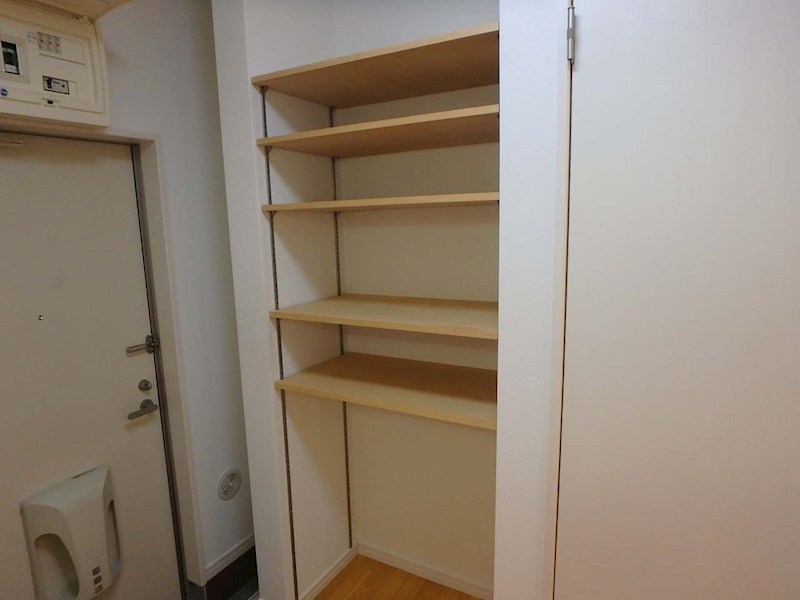 ラティアス 玄関
