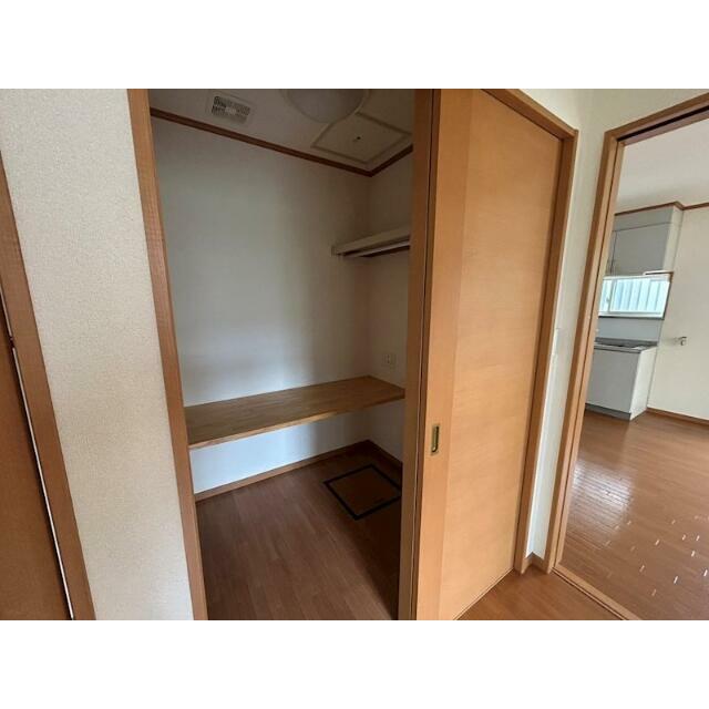 神奈川県茅ヶ崎市松が丘１丁目 収納