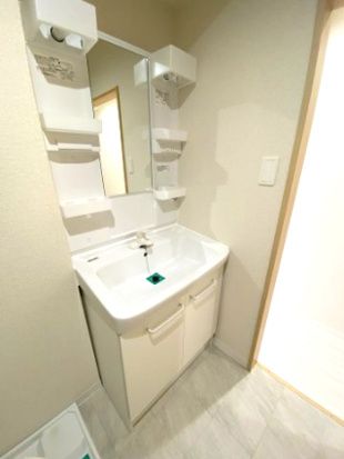 神奈川県平塚市立野町 洗面所