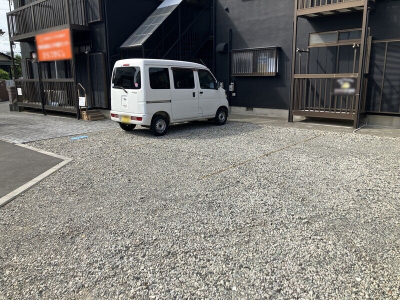 金目邸 駐車場