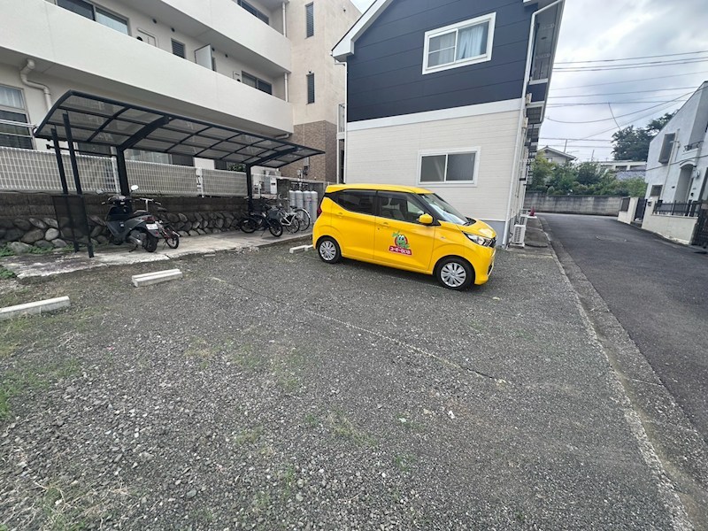 スターハイム 駐車場