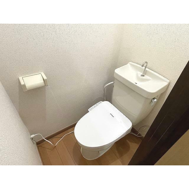 ザイライハウス トイレ