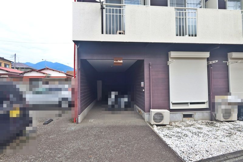 弥生町アパートB棟 エントランス