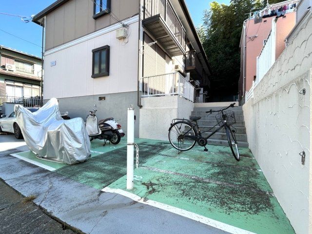 Casa　AZ 駐車場