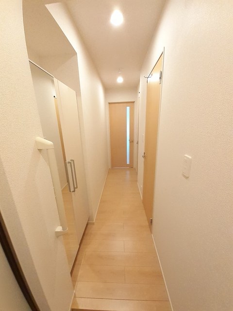 グレイスＢ 玄関