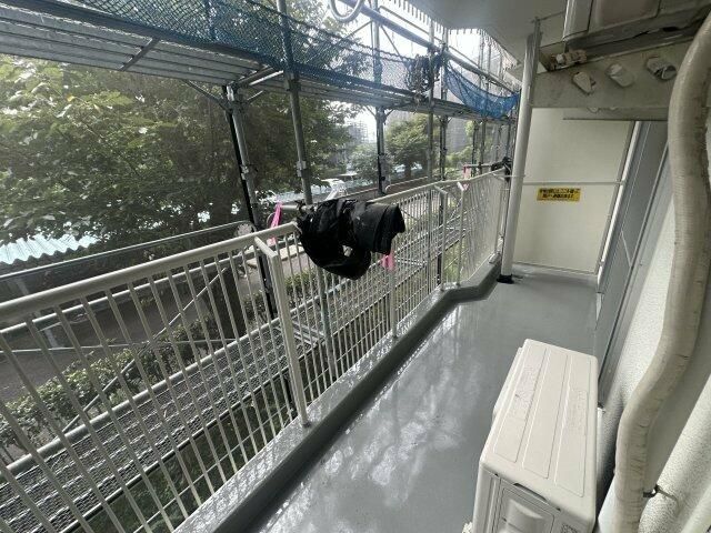 あやせグリーンハイツ８号棟 ベランダ