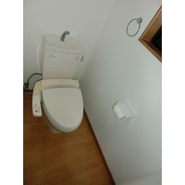 厚木市棚沢貸家 トイレ