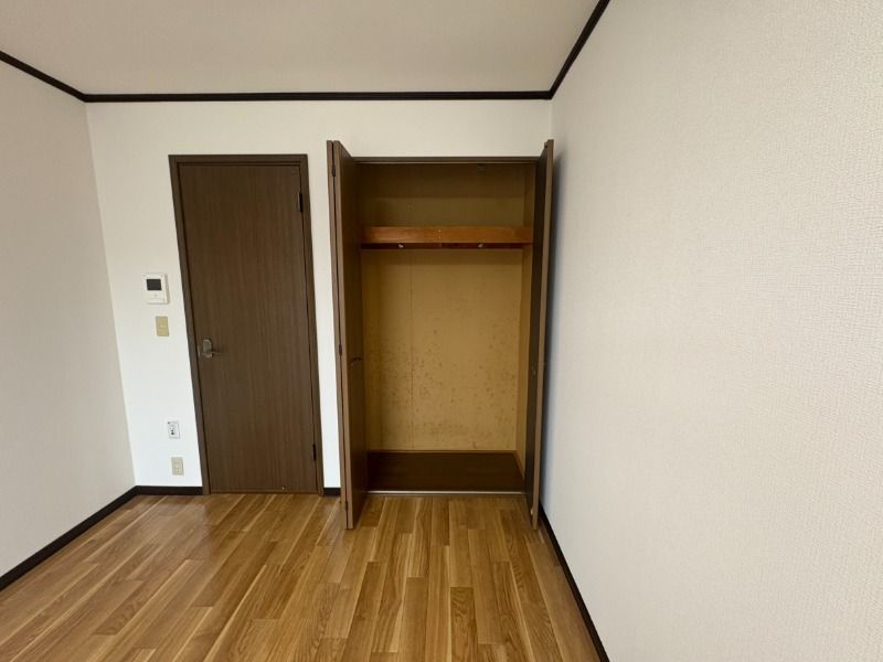 エスポワール弐番館 収納