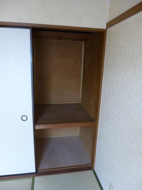 白駒ハイツ 収納